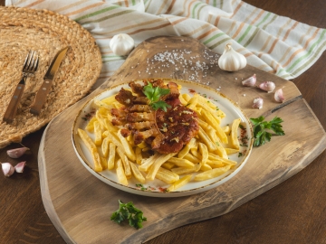 Cigány pecseny, hasábburgonya 180/200/60g