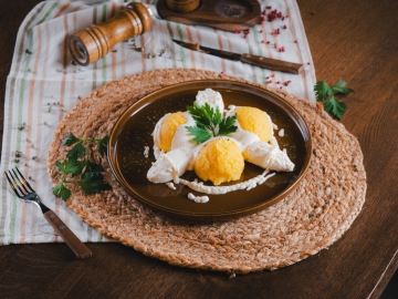 Tehéntúrós puliszka tejföllel,400g
